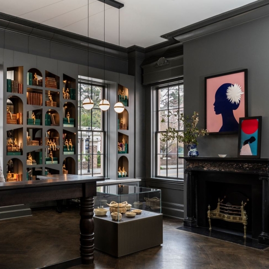 Check in desk with guest services agent