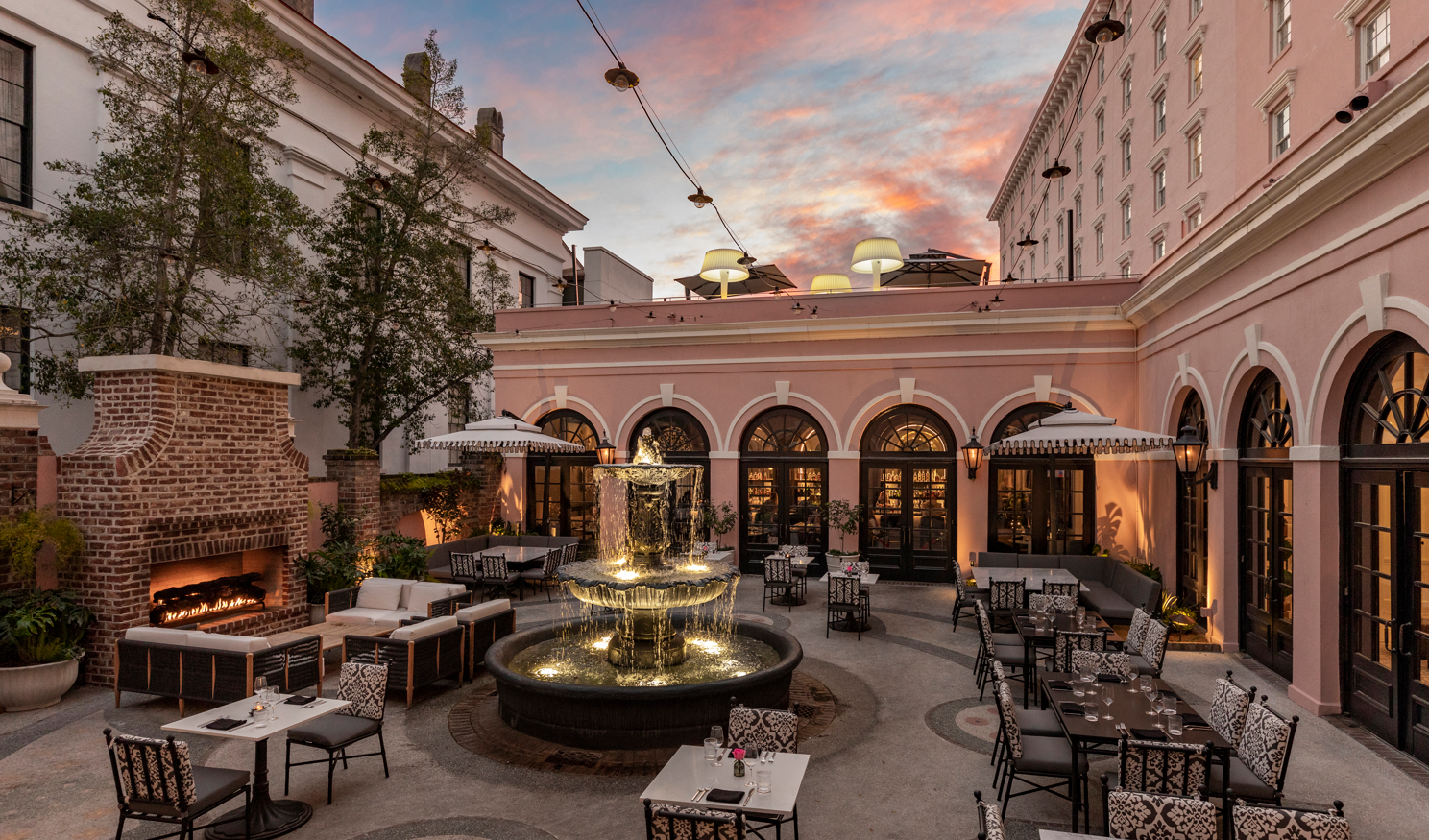 Iron Rose Bar & Restaurant 2