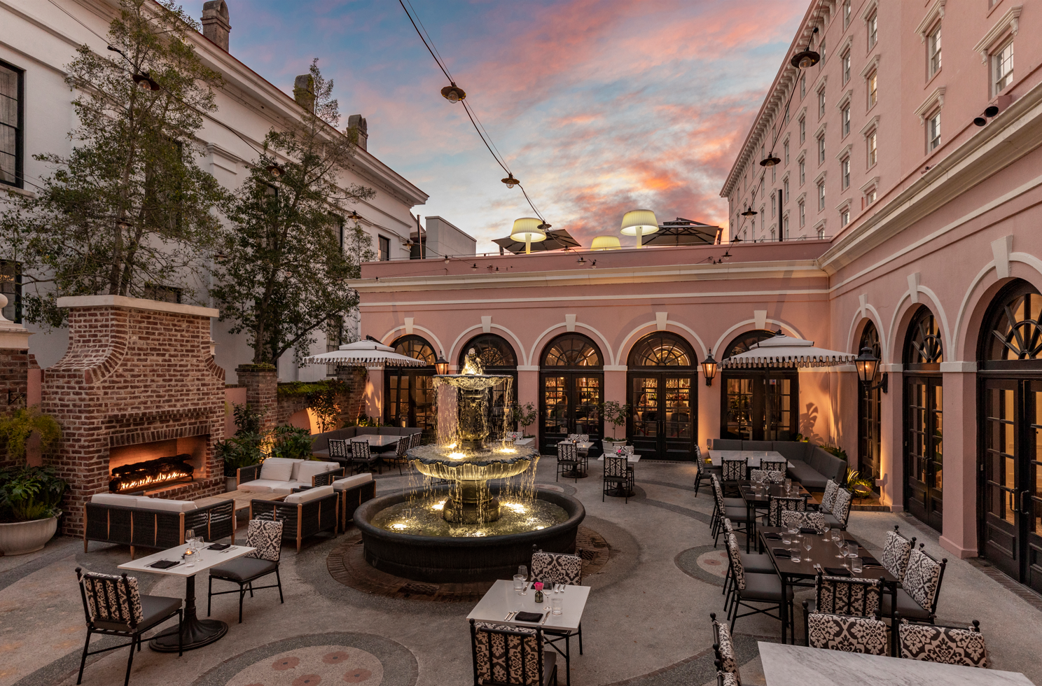 Iron Rose Bar & Restaurant 2