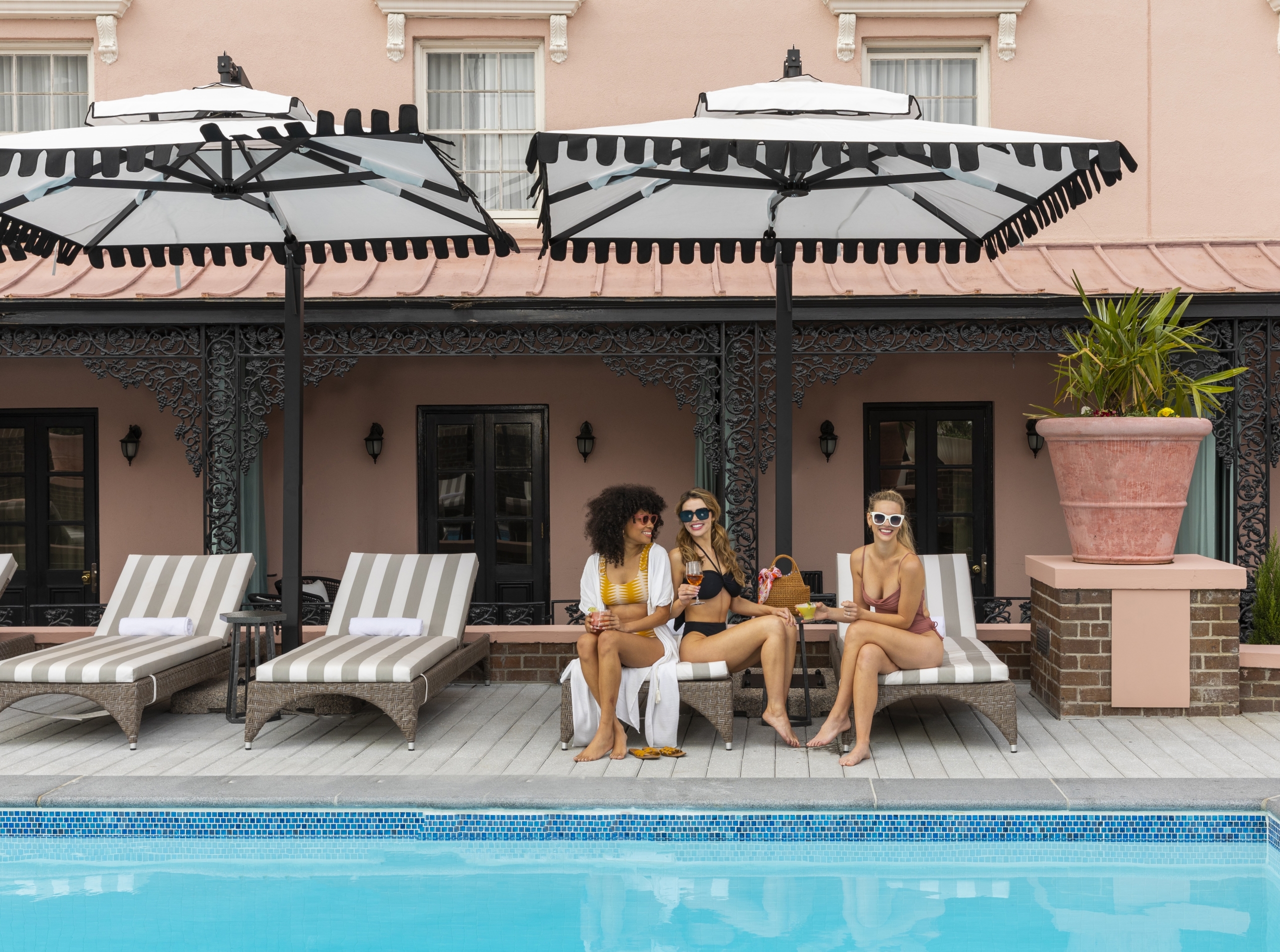 summer charleston hotel deals