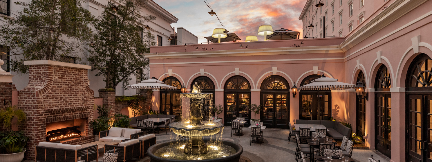 Iron Rose Bar & Restaurant 4