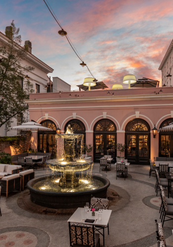 Iron Rose Bar & Restaurant 4